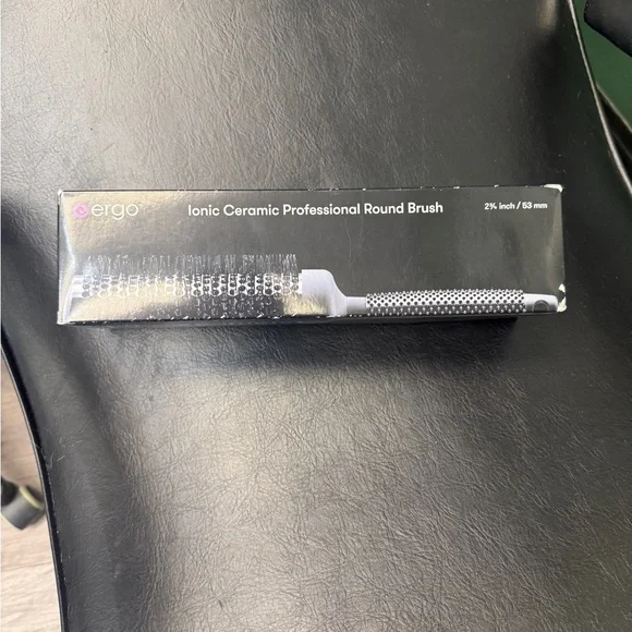 ERGO Professional Round Brush 2 3/4 barrel - Picture 5 of 9